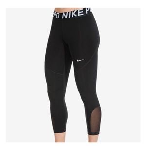 NIKE PRO CROP LEGGINGS